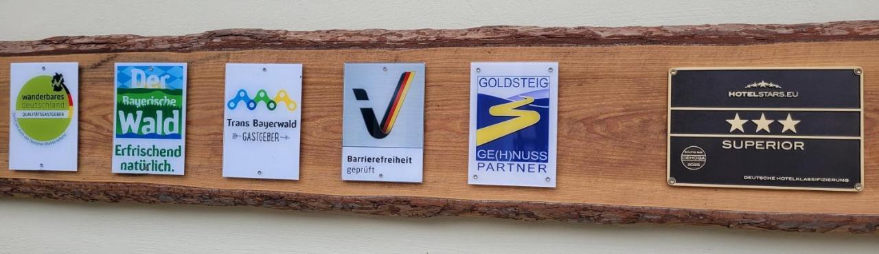 Landhotel Grosseiberhof วัลด์มึนเคน ภายนอก รูปภาพ